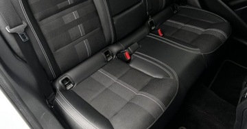 Mercedes GLA I Off-Roader Facelifting 1.6 200 156KM 2018 Mercedes-Benz GLA Salon PL AMG 7G-DCT Ambiente Czujniki Kamera Keyless LED, zdjęcie 25