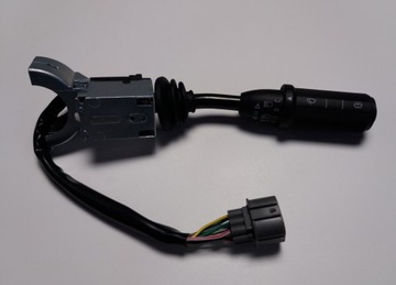 PRZEŁĄCZNIK KIERUNKOWSKAZÓW ŚWIATEŁ 701/80297 JCB