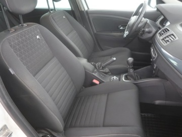 Renault Megane III Grandtour Facelifting 2013 Energy dCi 130KM 2014 Renault Megane 1.6 dCi, Salon Polska, Navi, Klima, zdjęcie 8