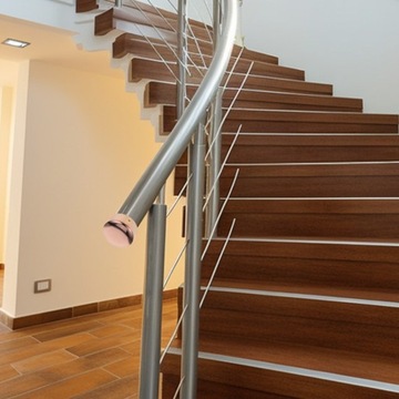 Zaślepki poręczy schodów