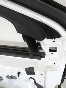 DVEŘE LEVÉ PŘEDNÍ HB 5B FORD FOCUS MK3 (2010-)