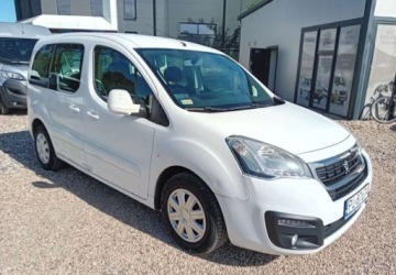 Peugeot Partner II Tepee Facelifting 2015 1.6 BlueHDi 100KM 2015 Peugeot Partner Peugeot Partner 1.6 Diesel 100KM, zdjęcie 2
