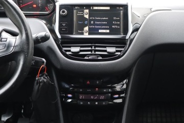Peugeot 208 I Hatchback 3d 1.4 VTI 95KM 2013 Peugeot 208 1.4 VTi, Klima, Klimatronic, Tempomat, zdjęcie 10