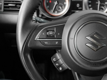 Suzuki Swift VI Hatchback Facelifting 1.2 DualJet SHVS 83KM 2021 Suzuki Swift WD7957P#1.2 Dualjet SHVS Premium, zdjęcie 12