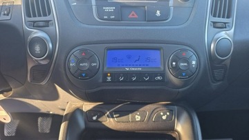 Hyundai ix35 SUV Facelifting 1.6 GDI 135KM 2015 Hyundai ix35 climatronic ledy, zdjęcie 16