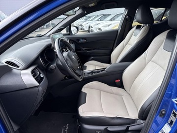 Toyota C-HR I Crossover 1.8 Hybrid 122KM 2018 Toyota C-HR 1.8 Hybrid Selection Toyota C-HR SELEC, zdjęcie 12