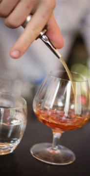 ДИСПЕНСЕР ДЛЯ АЛКОГОЛЯ, ВИНА, ВОДКИ, БУТЫЛОК