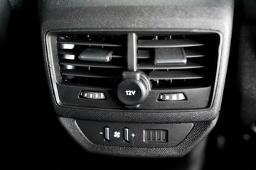 Peugeot 5008 II Crossover Facelifting 1.6 PureTech 180KM 2021 Peugeot 5008 GT kamera Skora adc Nawi PANORAMA bli, zdjęcie 26