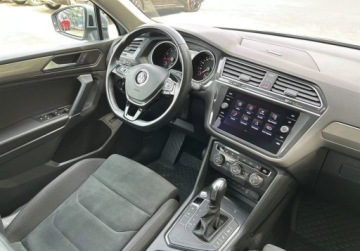 Volkswagen Tiguan Allspace SUV 1.5 TSI EVO 150KM 2019 Volkswagen Tiguan Allspace Comfortline Pakiety, ACC, Kamera, GPS, Podgrze, zdjęcie 16