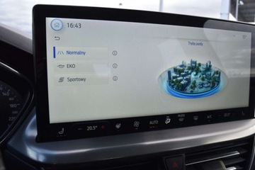 Ford Focus IV Kombi Facelifting 1.0 EcoBoost 125KM 2023 Ford Focus SalonPL 1.0 125KM Combi Titanium Climatronic Tempomat LED VAT23, zdjęcie 18