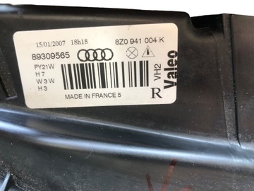 AUDI A2 8Z SVĚTLO PRAVÁ PŘEDNÍ 8Z0941004K