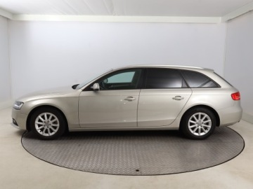 Audi A4 B8 Avant Facelifting 2.0 TDI 112g 136KM 2013 Audi A4 2.0 TDI, Klima, Klimatronic, Parktronic, zdjęcie 2