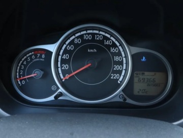 Mazda 2 II Hatchback 5d Facelifting 1.3 MZR 84KM 2011 Mazda 2 1.3 i, Klima, Klimatronic, Parktronic, zdjęcie 8