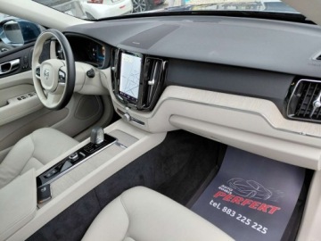 Volvo XC60 II 2023 Volvo XC 60 Lift mHEV Automat Kamera 360 Skora Panorama Radar 2.0 Benzyna, zdjęcie 14
