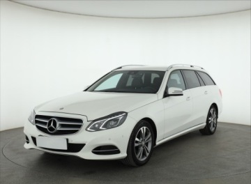 Mercedes Klasa E W212 Kombi Facelifting 220 CDI 170KM 2016 Mercedes E E 220 BlueTEC, 167 KM, Skóra, Navi, zdjęcie 1