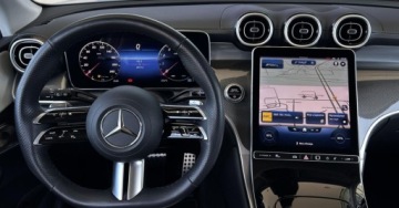 Mercedes GLC C254/X254 Coupe 2.0 200 204KM 2023 Mercedes-Benz GLC Salon PL 4Matic AMG Line Kamera 360 Hak Burmester Distro, zdjęcie 13