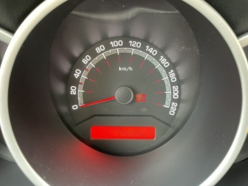 Kia Venga Mikrovan 1.4 DOHC CVVT 90KM 2010 Kia Venga 1.4 Benzyna 90KM 2010rok Klimatyzacja, zdjęcie 11