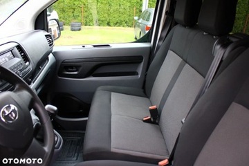 Toyota Proace II Verso Compact 2.0 D-4D 150KM 2020 Toyota ProAce Toyota ProAce D-4D Long 3,0t Mobilny Life 2.0 Diesel 150KM, zdjęcie 23