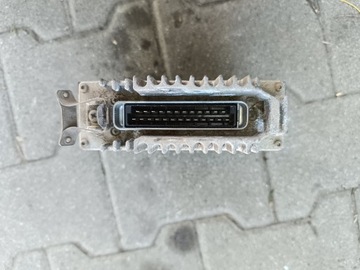 JEDNOTKA MOTORU MERCEDES 190 W201 1.8 0105455732 MODUL ŘÍZENÍ 229
