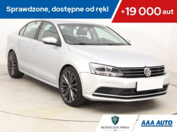 Volkswagen Jetta VI Sedan Facelifting 1.2 TSI 105KM 2015