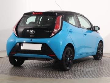 Toyota Aygo II Hatchback 5d 1.0 VVT-i 69KM 2015 Toyota Aygo 1.0 VVT-i, Salon Polska, Klima, zdjęcie 4