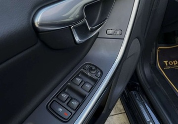 Volvo V60 I Kombi Facelifting 2.0 T3 DRIVE-E 152KM 2016 Volvo V60 T3 152KM SKORA BEZWYPADKOWY navi MANUAL gwarancja 2.0, zdjęcie 30