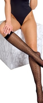 Modne Podkolanówki w subtelną krateczkę z kropeczkami