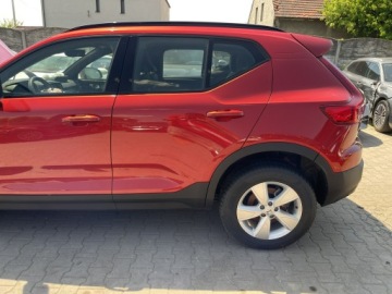 Volvo XC40 Crossover Facelifting 2.0 B4 197KM 2024 Volvo XC 40 B4 Skóra Kamera Pamięć Podgrzewanie, zdjęcie 3