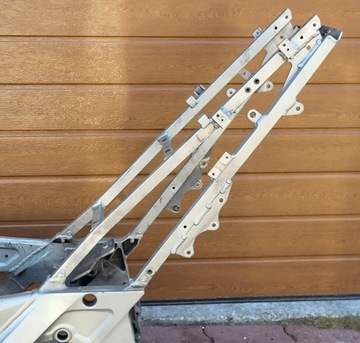 Рама с документацией Kawasaki ZX 600 E ZZR 600 2000 г.