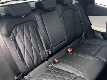 Ford Explorer VI SUV Electric 77kWh 286KM 2025 Od ręki - Premium 77kWh RWD 286KM / Hak, zdjęcie 10