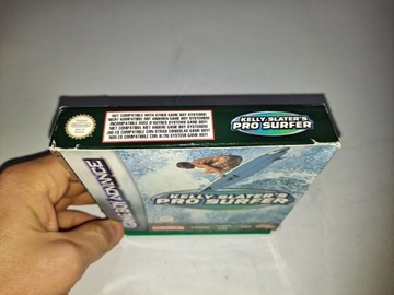 Профессиональный серфер Келли Слейтер / GBA