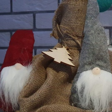 Гномик НИКОЛАЙ, гномик, рождественский гномик под елкой