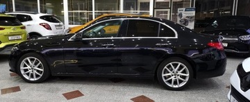 Mercedes Klasa C W206 Limuzyna 2.0 220d 200KM 2024 Mercedes-Benz Klasa C Mercedes C220d 4 Matic Mild Hybrid 2.0 Diesel 200KM, zdjęcie 17