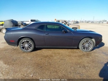 Dodge Challenger III 2019 Dodge Challenger Dodge Challenger SXT 3.6 Benzyna 305KM, zdjęcie 7