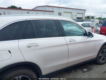 Mercedes GLC C253 2021 Mercedes-Benz GLC 2021 Mercedes-Benz GLC GLC 300 SUV 2.0 Benzyna 255KM, zdjęcie 11