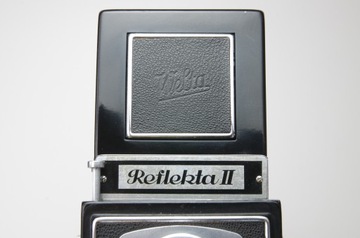 Reflekta II - зеркальная камера среднего формата с объективом Trioplan 75 мм/3,5.