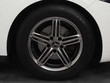 Mercedes Klasa A W177/V177 Hatchback 1.3 160 109KM 2018 Mercedes A A 160, Salon Polska, Klima, zdjęcie 14