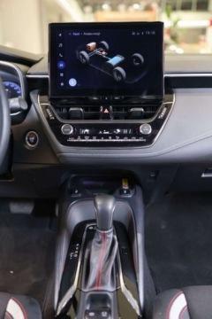 Toyota Corolla XII TS Kombi Facelifting 2.0 Hybrid Dynamic Force 196KM 2024 Toyota Corolla 2.0 Hybrid GR Sport Dynamic 2.0 Hybryda 196KM, zdjęcie 11