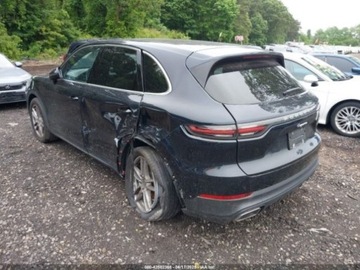 Porsche Cayenne III 2019 Porsche Cayenne 2019 PORSCHE CAYENNE 3.0 Benzyna 335KM, zdjęcie 3