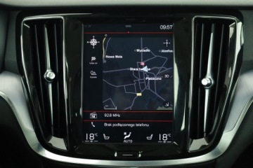 Volvo V60 II  Kombi 2.0 T4 190KM 2020 Volvo V60 T4 2.0, Salon Polska, Automat, Skóra, zdjęcie 8