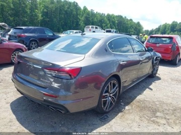 Maserati Quattroporte II 2023 Maserati Quattroporte QUATTROPORTE MODENA Q4 2023, od ubezpieczalni 3.0, zdjęcie 4