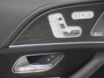 Mercedes GLE V167 SUV Facelifting 3.0 450d 367KM 2026 MERCEDES-BENZ GLE 450 d 4-Matic AMG Line 3.0 (367KM) 2026, zdjęcie 16