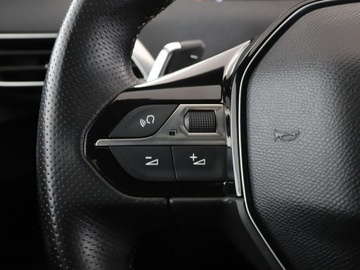 Peugeot 3008 II Crossover 2.0 BlueHDi 180KM 2018 Peugeot 3008 GT 180KM Automat Panorama Navi, zdjęcie 33