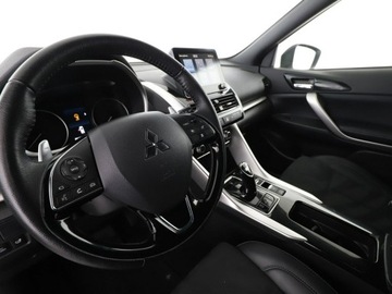 Mitsubishi Eclipse Cross SUV PHEV 2.4 188KM 2023 Mitsubishi Eclipse Cross FV23% PHEV navi kamera360, zdjęcie 13