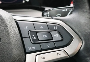 Volkswagen Golf VIII Hatchback 1.5 TSI EVO 130KM 2022 Volkswagen Golf Style, FV 23, ACC, Czujniki parkowania, Ambiente, Indukcja, zdjęcie 21