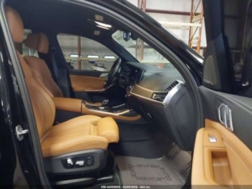 BMW X7 2021 BMW X7 2021 BMW X7 XDRIVE40I 3.0 Benzyna 335KM, zdjęcie 5