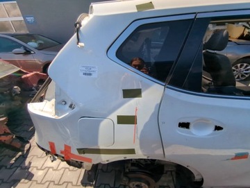 KAROSÉRIE ČTVRTKA BLATNÍK LEVÝ PRAVÝ PRÁH STŘECHA PODÉLNA VÝZTUHA NISSAN X-TRAIL