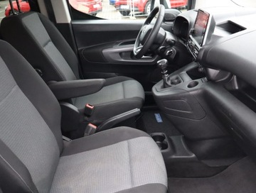 Toyota 2020 Toyota ProAce City Verso 1.5 D-4D, Salon Polska, zdjęcie 8