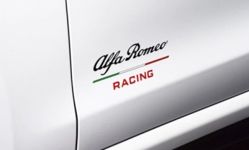 НАКЛЕЙКА НА ДВЕРЬ ALFA ROMEO RACING РАМКА КРЫЛА