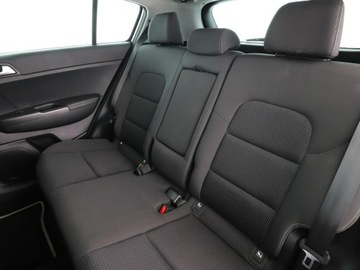 Kia Sportage IV SUV 1.6 GDI 132KM 2016 Kia Sportage Kierunkowskaz zintegrowany z, zdjęcie 16